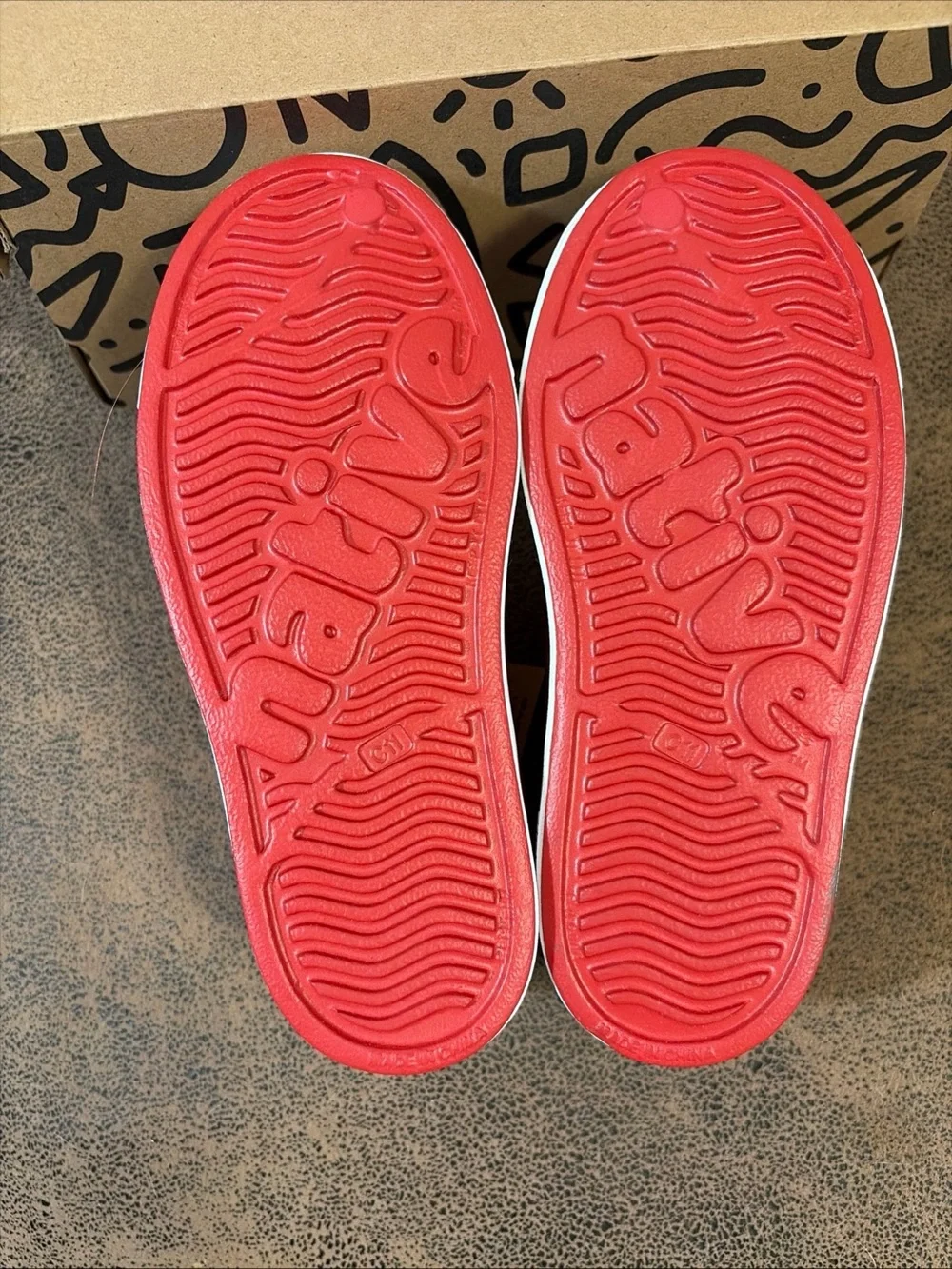 Native Shoes Unisex-Kids Jefferson Sneakers Size C 11